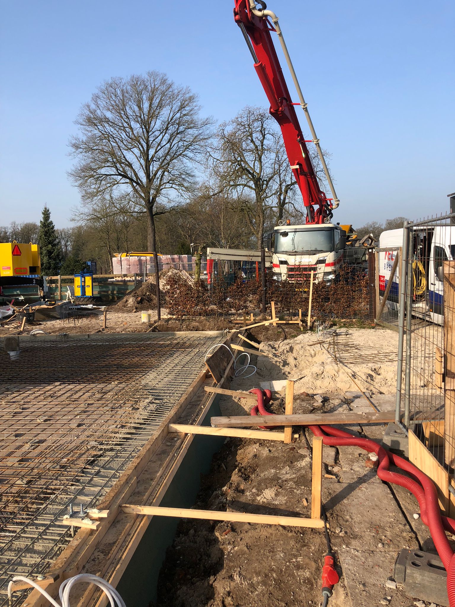 Restauratie hondenverblijf Weerselo foto